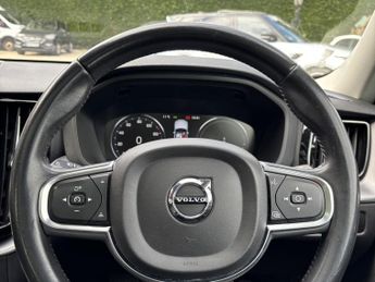 VOLVO XC60 2.0 Inscription Expression T6 Plug-in hybrid AWD