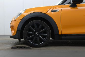MINI CONVERTIBLE 1.5 Cooper Convertible