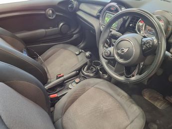 MINI CONVERTIBLE 1.5 Cooper Convertible