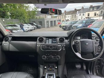 LAND ROVER DISCOVERY 4 3.0 SD V6