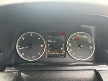 LAND ROVER DISCOVERY 4 3.0 SD V6