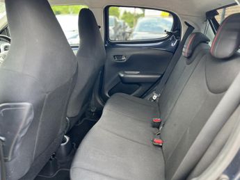 PEUGEOT 108 1.2 PureTech Allure