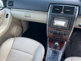 MERCEDES-BENZ B CLASS 2.0 B180 SE