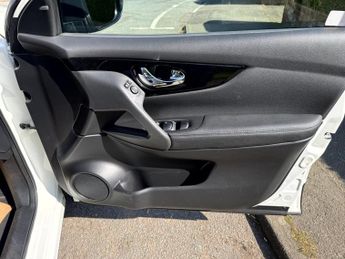 NISSAN QASHQAI 1.2 DIG-T Tekna