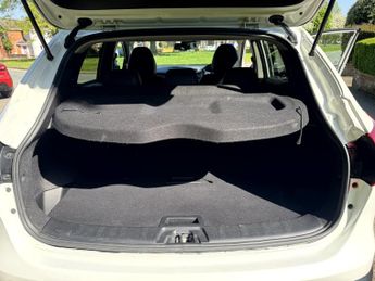 NISSAN QASHQAI 1.2 DIG-T Tekna