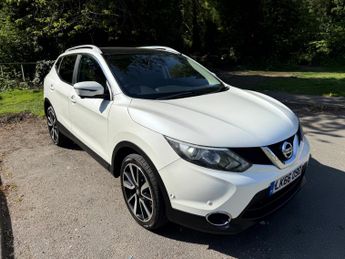 NISSAN QASHQAI 1.2 DIG-T Tekna
