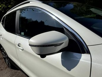 NISSAN QASHQAI 1.2 DIG-T Tekna