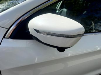 NISSAN QASHQAI 1.2 DIG-T Tekna