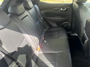 NISSAN QASHQAI 1.2 DIG-T Tekna