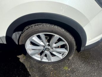 NISSAN QASHQAI 1.2 DIG-T Tekna