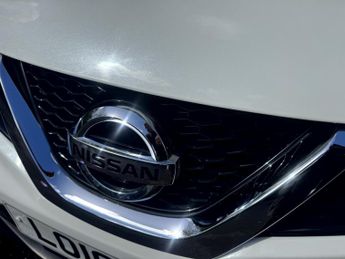 NISSAN QASHQAI 1.2 DIG-T Tekna