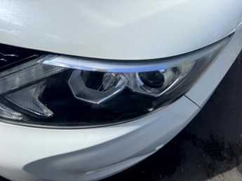 NISSAN QASHQAI 1.2 DIG-T Tekna