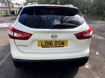NISSAN QASHQAI 1.2 DIG-T Tekna