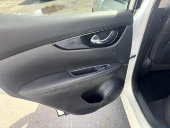 NISSAN QASHQAI 1.2 DIG-T Tekna