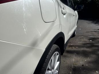 NISSAN QASHQAI 1.2 DIG-T Tekna