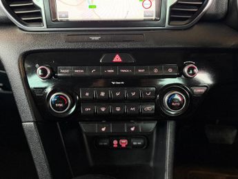 KIA SPORTAGE 1.7 CRDi 3
