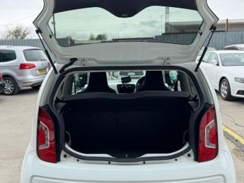 VOLKSWAGEN UP! 1.0 High up! ASG
