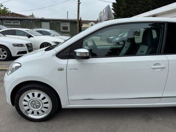 VOLKSWAGEN UP! 1.0 High up! ASG