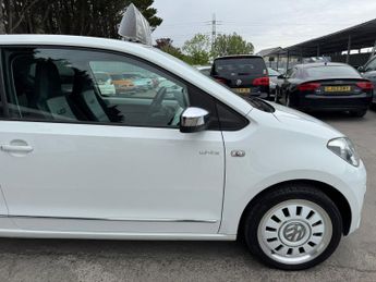 VOLKSWAGEN UP! 1.0 High up! ASG
