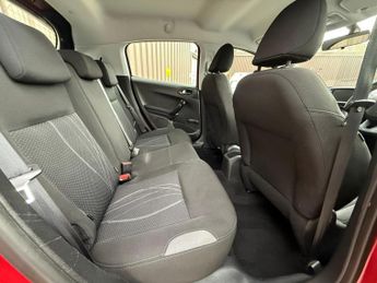 PEUGEOT 208 1.4 e-HDi Active