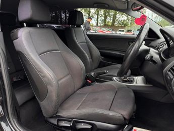 BMW 1 SERIES 2.0 116i Sport Euro 5 (s/s) 3dr