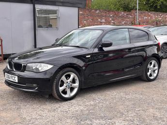 BMW 1 SERIES 2.0 116i Sport Euro 5 (s/s) 3dr