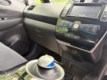 NISSAN LEAF 30kWh Acenta
