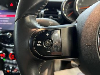 MINI HATCH 1.5 Cooper Sport Steptronic Euro 6 (s/s) 5dr