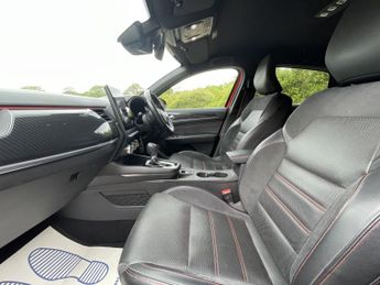 RENAULT ARKANA 1.6 R.S. Line E-TECH Hybrid 145 Auto
