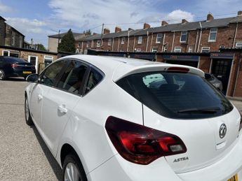 VAUXHALL ASTRA 1.6 16v Elite