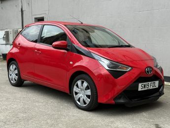Toyota AYGO 1.0 VVT-i x-play