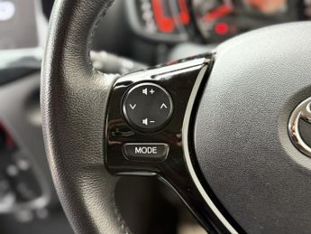 TOYOTA AYGO 1.0 VVT-i x-play