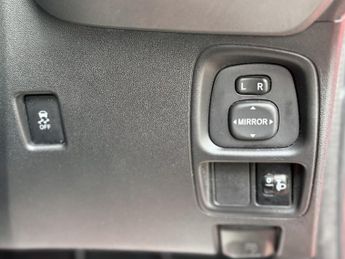 TOYOTA AYGO 1.0 VVT-i x-play