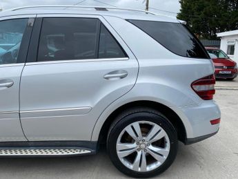 MERCEDES-BENZ M CLASS 3.0 ML350 CDI V6 BlueEfficiency Sport