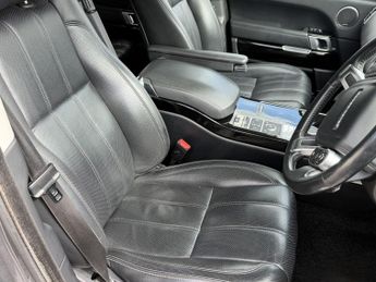 LAND ROVER RANGE ROVER 4.4 SD V8 Vogue SE