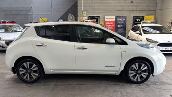 NISSAN LEAF 24kWh Tekna Electric Automatic White 5dr LOW TAX+LEATHER+SATNAV