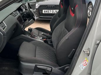 SKODA OCTAVIA 2.0 TDI vRS DSG 4WD Euro 6 (s/s) 5dr