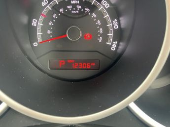 KIA VENGA 1.6 2 AUTOMATIC