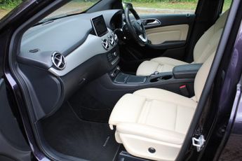MERCEDES-BENZ B CLASS 2.1 B200d Sport