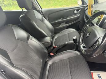 RENAULT CLIO 1.5 Dynamique S Nav dCi 90