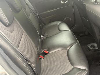 RENAULT CLIO 1.5 Dynamique S Nav dCi 90