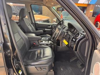 LAND ROVER DISCOVERY 3 2.7 TD V6 HSE