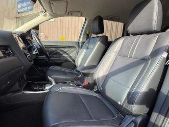 MITSUBISHI OUTLANDER 2.0 h 12kWh 4h