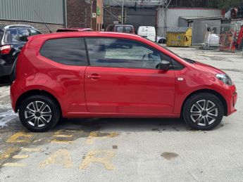 VOLKSWAGEN UP! 1.0 Take up!