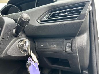 PEUGEOT 308 1.2 e-THP PureTech Active