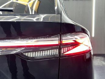 MG MG HS 1.5 T-GDI 24.7kWh Trophy Auto Euro 6 (s/s) 5dr