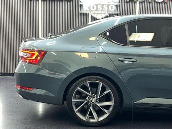 SKODA SUPERB 2.0 TDI SportLine Plus DSG 4WD Euro 6 (s/s) 5dr