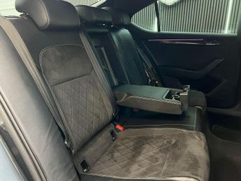 SKODA SUPERB 2.0 TDI SportLine Plus DSG 4WD Euro 6 (s/s) 5dr