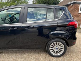 FORD B-MAX 1.6 Titanium