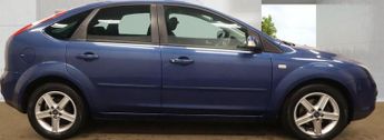 FORD FOCUS 1.6 Titanium